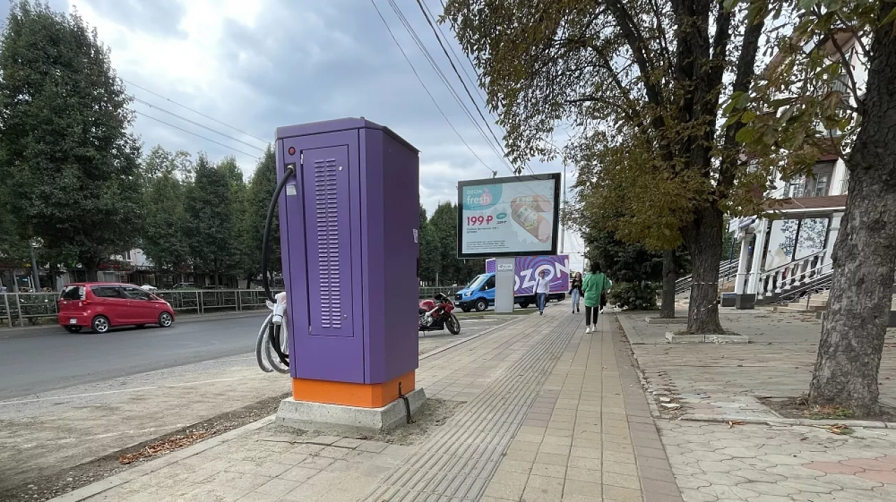 В Краснодаре По Девяти Адресам Установили Новые Станции Для Зарядки Электромобилей